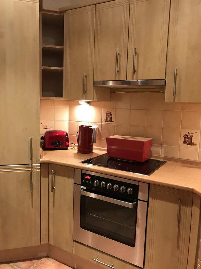 19 Nekazanka Apartment